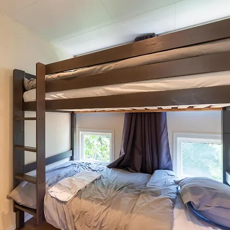 Chalet Serene Forest With Comfort, Cleaning Included