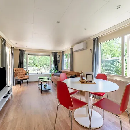 Serene Forest With Comfort, Cleaning Included Putte