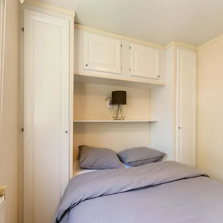 Chalet Serene Forest With Comfort, Cleaning Included *