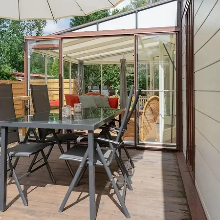 Serene Forest With Comfort, Cleaning Included Chalet Putte